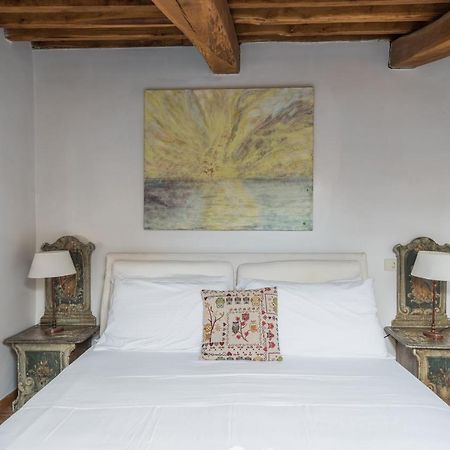Cozy Wooden Apt In Piazza Navona Lägenhet Rom Exteriör bild