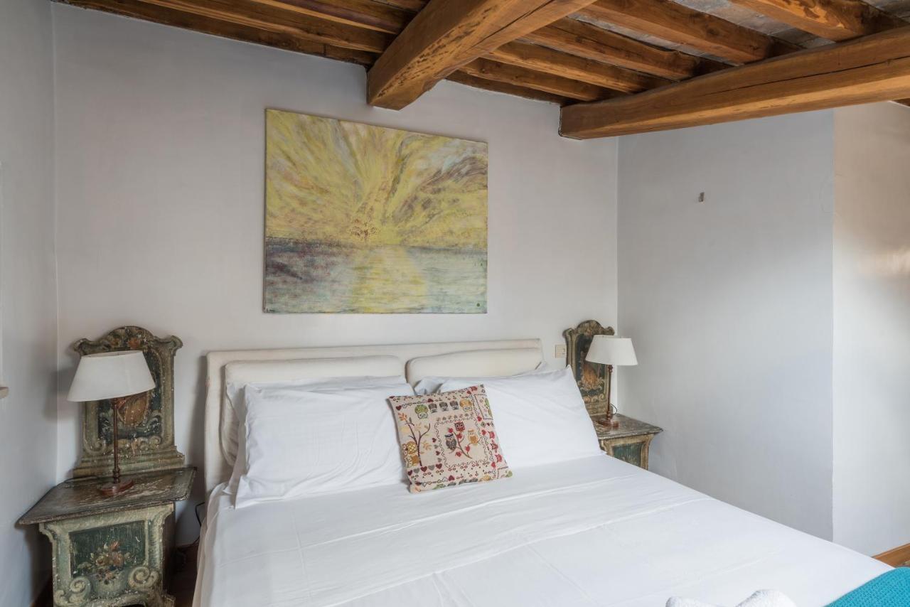 Cozy Wooden Apt In Piazza Navona Lägenhet Rom Exteriör bild