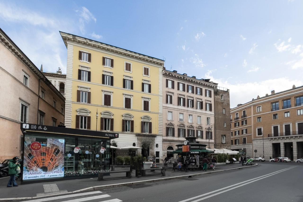 Cozy Wooden Apt In Piazza Navona Lägenhet Rom Exteriör bild