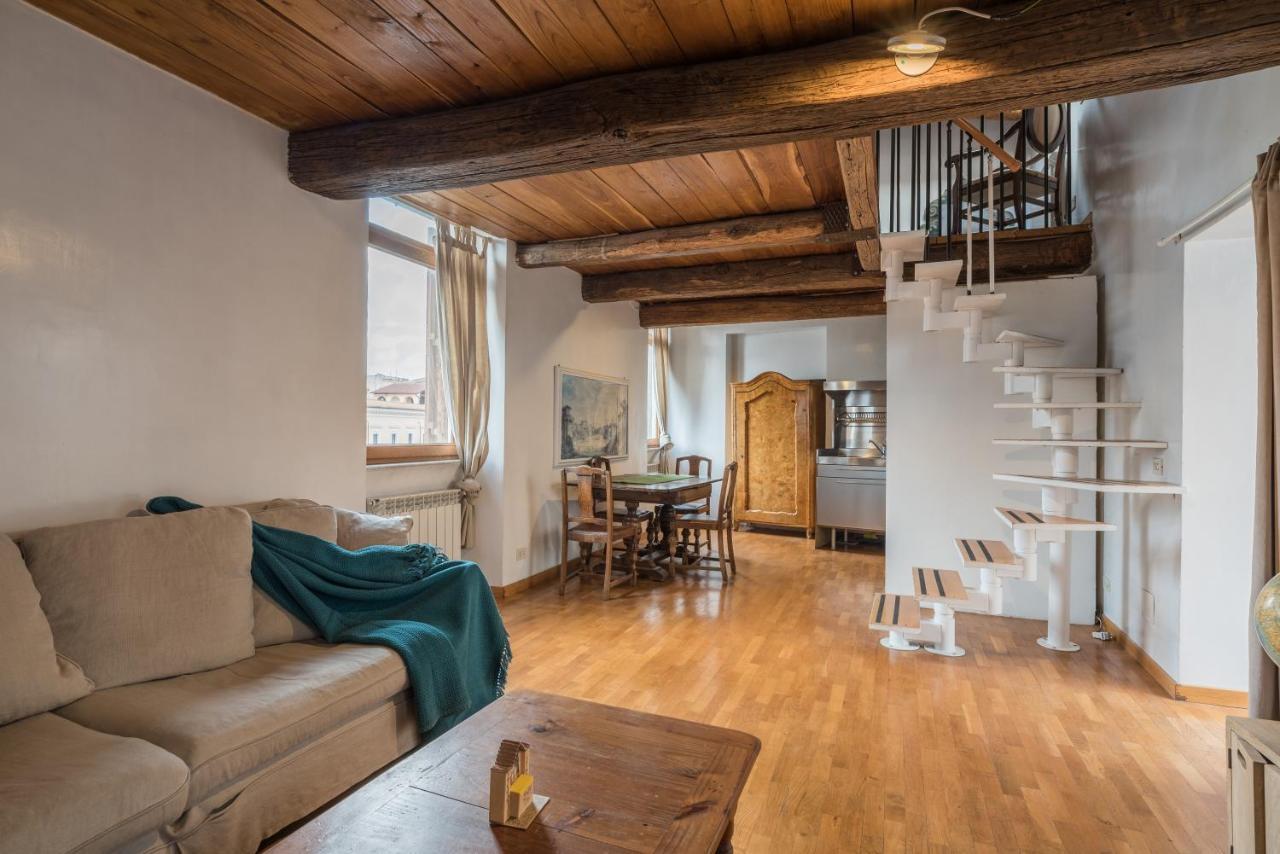 Cozy Wooden Apt In Piazza Navona Lägenhet Rom Exteriör bild