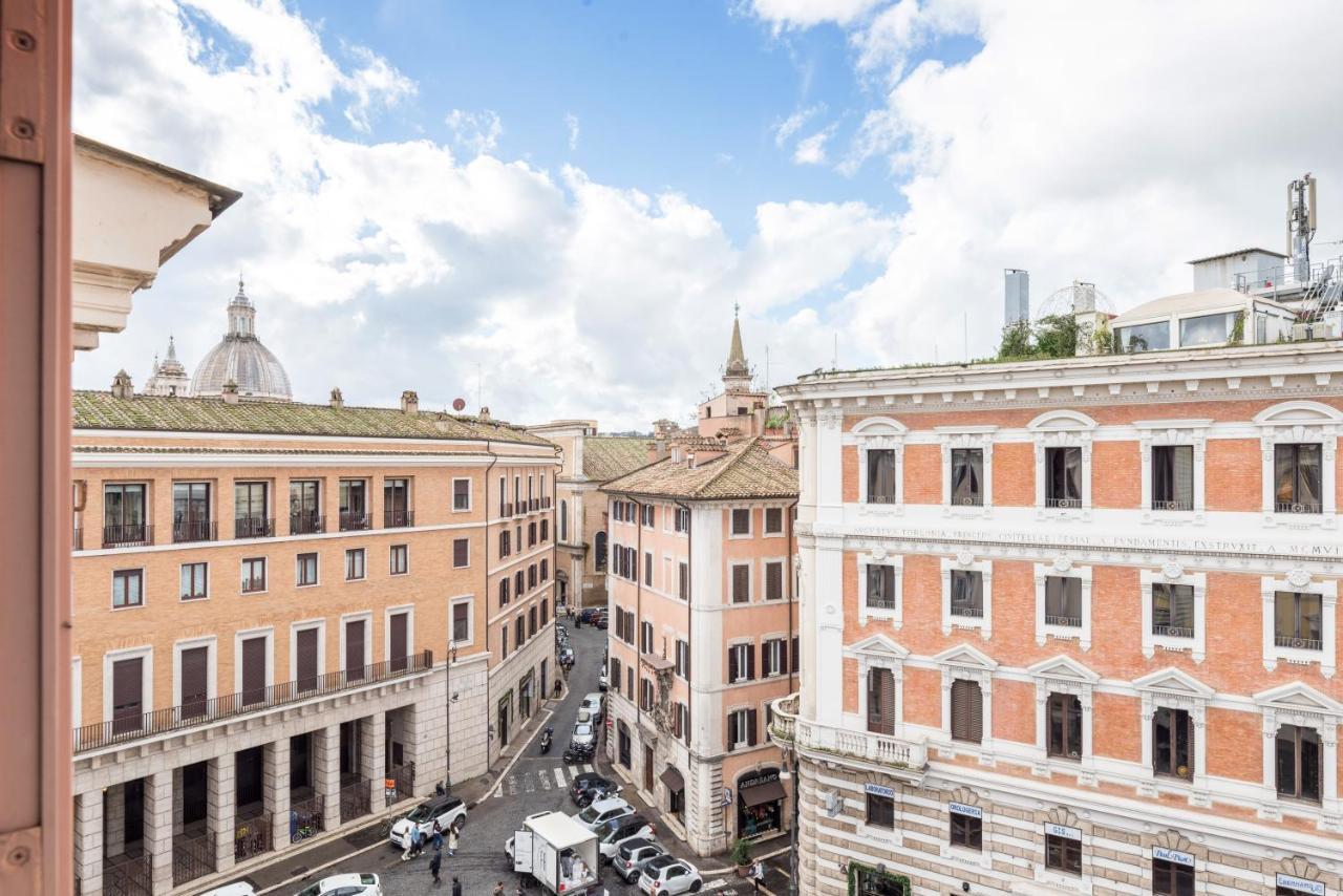 Cozy Wooden Apt In Piazza Navona Lägenhet Rom Exteriör bild