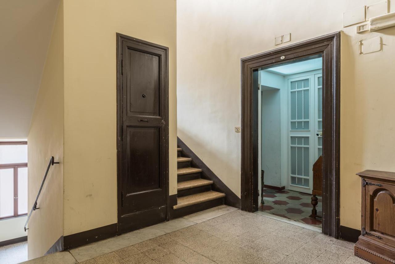 Cozy Wooden Apt In Piazza Navona Lägenhet Rom Exteriör bild