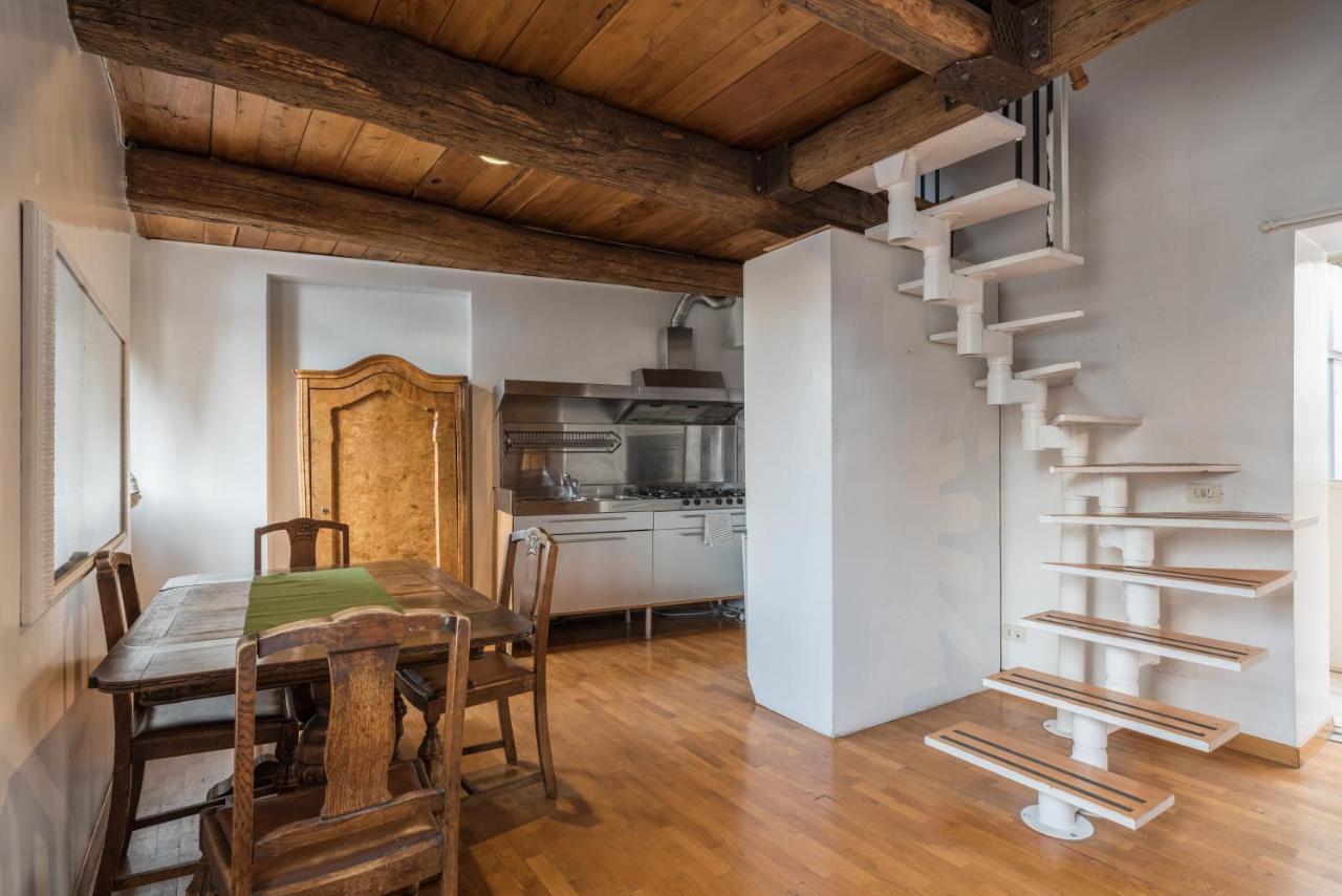 Cozy Wooden Apt In Piazza Navona Lägenhet Rom Exteriör bild